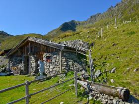 images/sommer/gartalm/Gartalm 400 Jahre alte Almhütte Zillertal (c)Wörgötter&friends (2).jpg